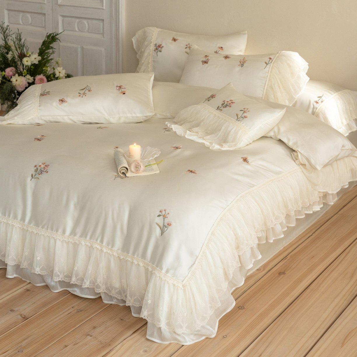 91家纺网 家纺一手货源 找家纺 （总）满座家居 2026新款100s全棉长绒棉四件套法式纯棉花边款四件套-白茶清欢（会员➖20 控价369）