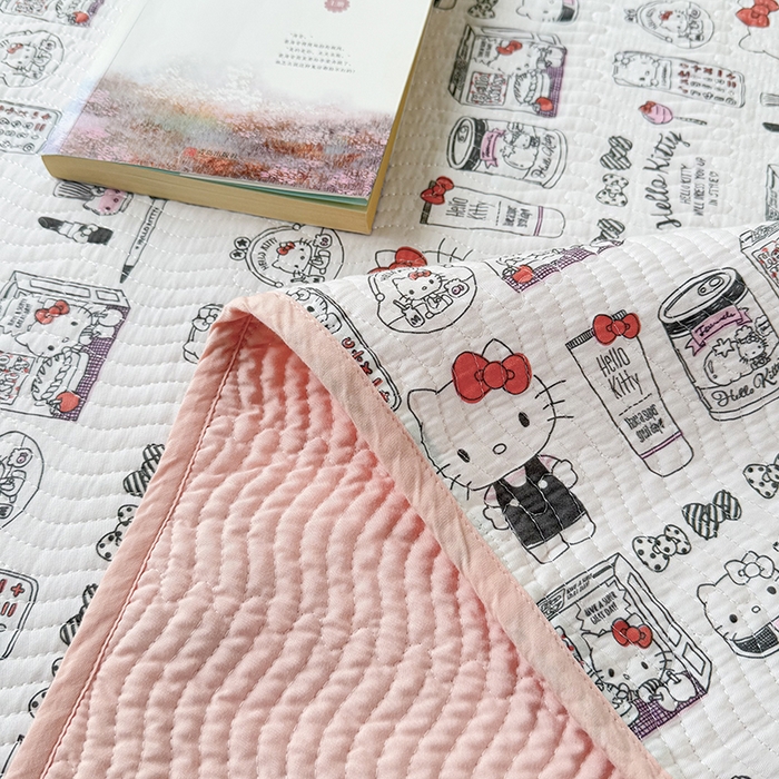 91家纺网 家纺一手货源 找家纺 淑女公社家纺 2026新款高温砂洗纯棉床盖款正版三丽鸥KT猫四件套床盖被套单件单品 爱美KT