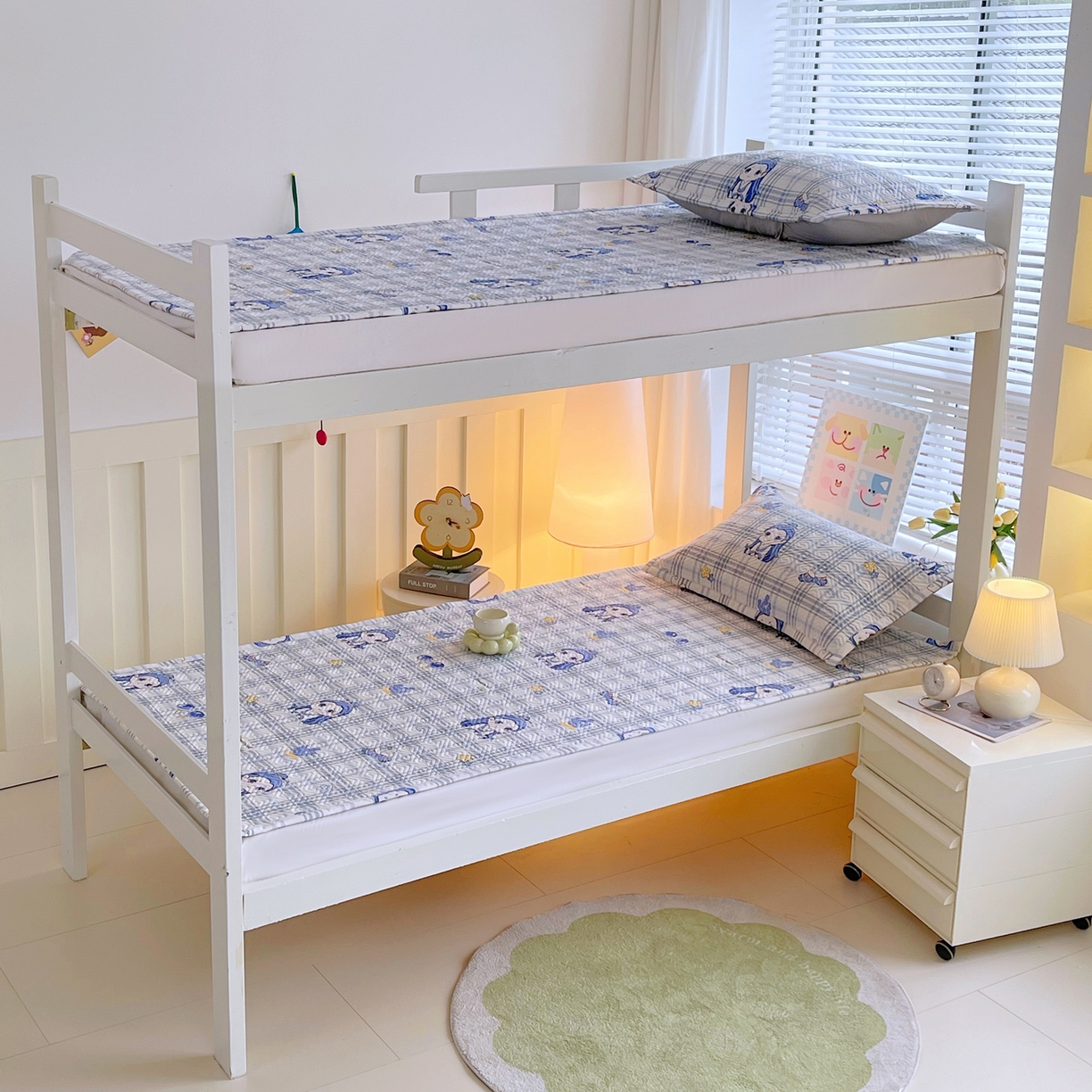 91家纺网 家纺一手货源 找家纺 金鑫汇家纺 2026春夏新款学生床新花型老粗布床盖夹棉软凉席席子可以机洗 学生床-敖丙