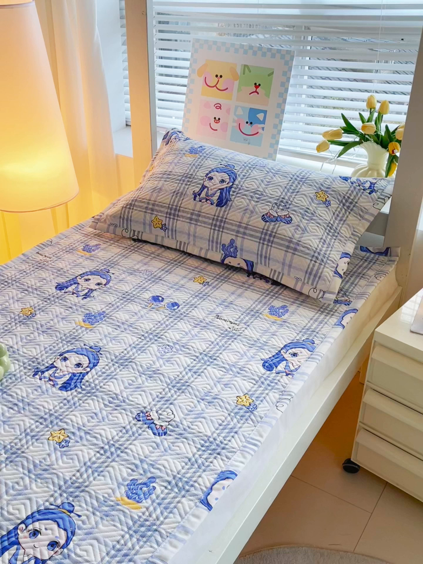 91家纺网 家纺一手货源 找家纺 金鑫汇家纺 2026春夏新款学生床新花型老粗布床盖夹棉软凉席席子可以机洗 学生床-敖丙