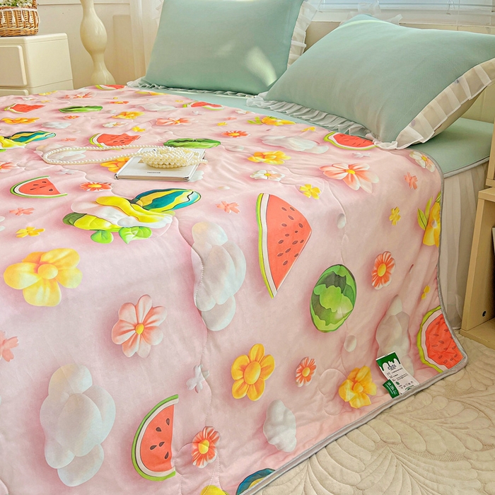 91家纺网 家纺一手货源 找家纺 栩裕纺织 2026新款（常年不断货）5D立体凉感丝夏被仿锦氨空调被冰淇淋夏凉被 清凉西瓜