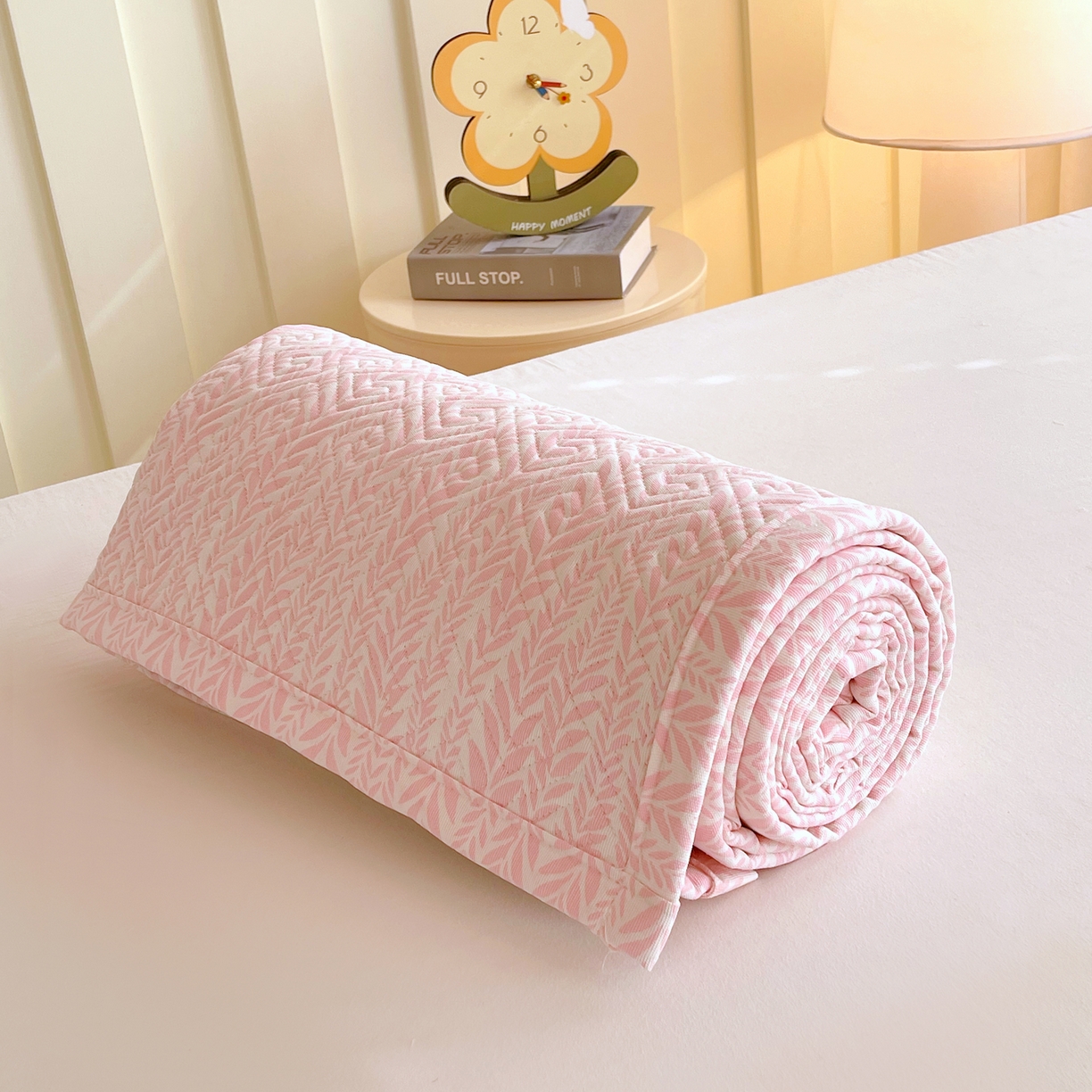 91家纺网 家纺一手货源 找家纺 金鑫汇家纺 2026春夏新款学生床新花型老粗布床盖夹棉软凉席席子可以机洗 学生床-初夏