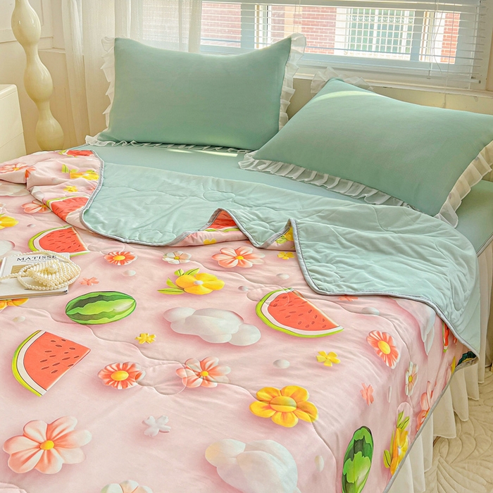 91家纺网 家纺一手货源 找家纺 栩裕纺织 2026新款（常年不断货）5D立体凉感丝夏被仿锦氨空调被冰淇淋夏凉被 清凉西瓜