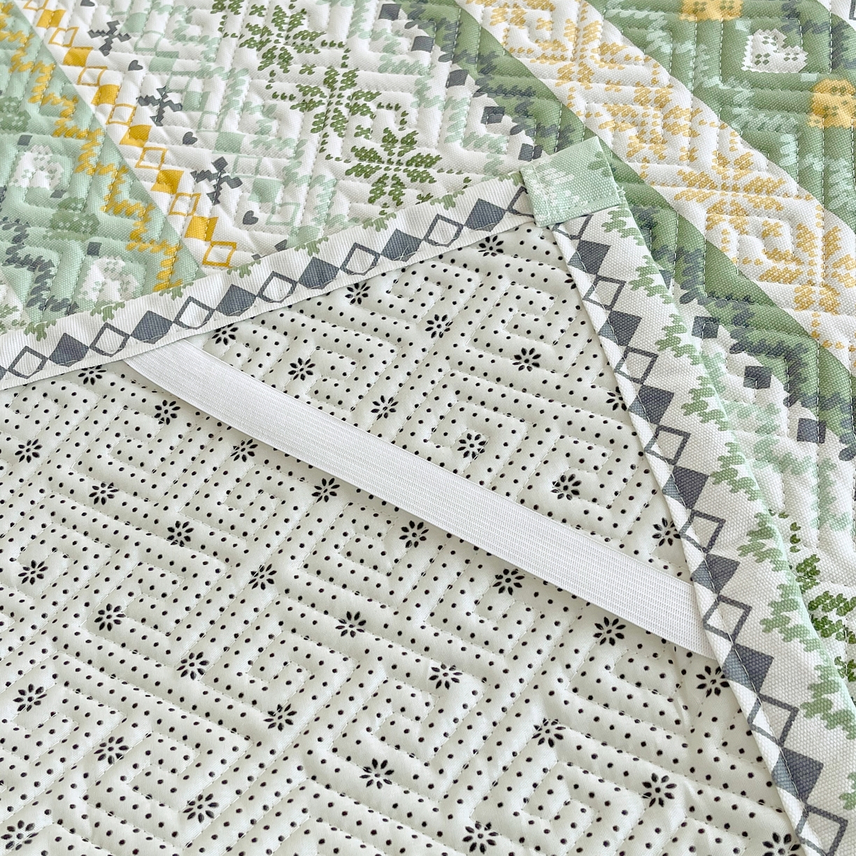 91家纺网 家纺一手货源 找家纺 金鑫汇家纺 2026春夏新款学生床新花型老粗布床盖夹棉软凉席席子可以机洗 学生床-星辰-绿