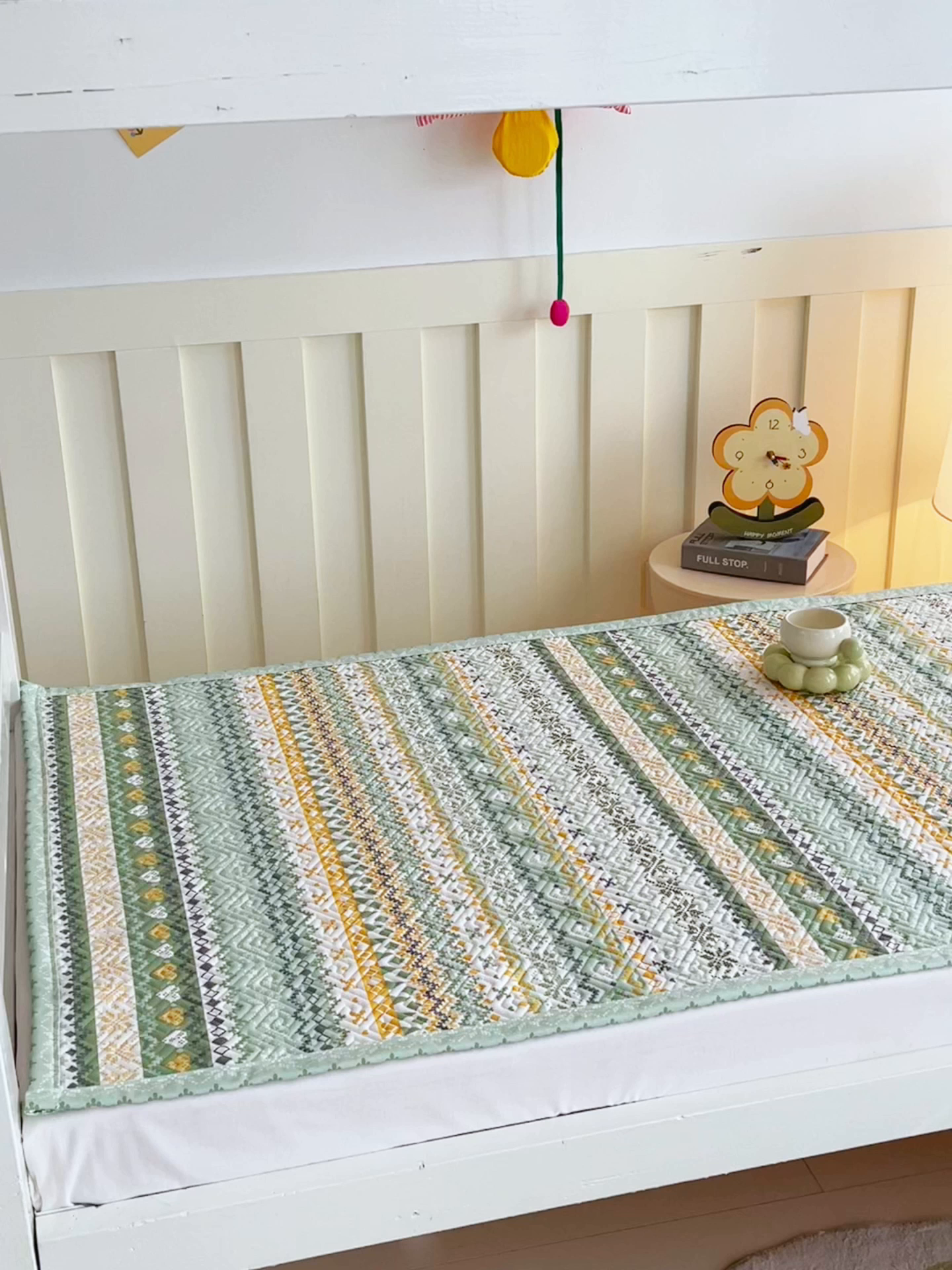 91家纺网 家纺一手货源 找家纺 金鑫汇家纺 2026春夏新款学生床新花型老粗布床盖夹棉软凉席席子可以机洗 学生床-星辰-绿