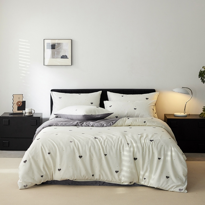 91家纺网 家纺一手货源 找家纺 金奇达家纺 2026新款轻氧水光天丝棉四件套-赫莲伊(标准号全网控价（折后券后）不低于 268元） 悸动-兰灰