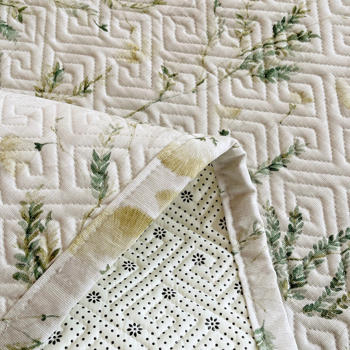 91家纺网 家纺一手货源 找家纺 金鑫汇家纺 2026春夏新款学生床新花型老粗布床盖夹棉软凉席席子可以机洗 学生床-月下花影-绿