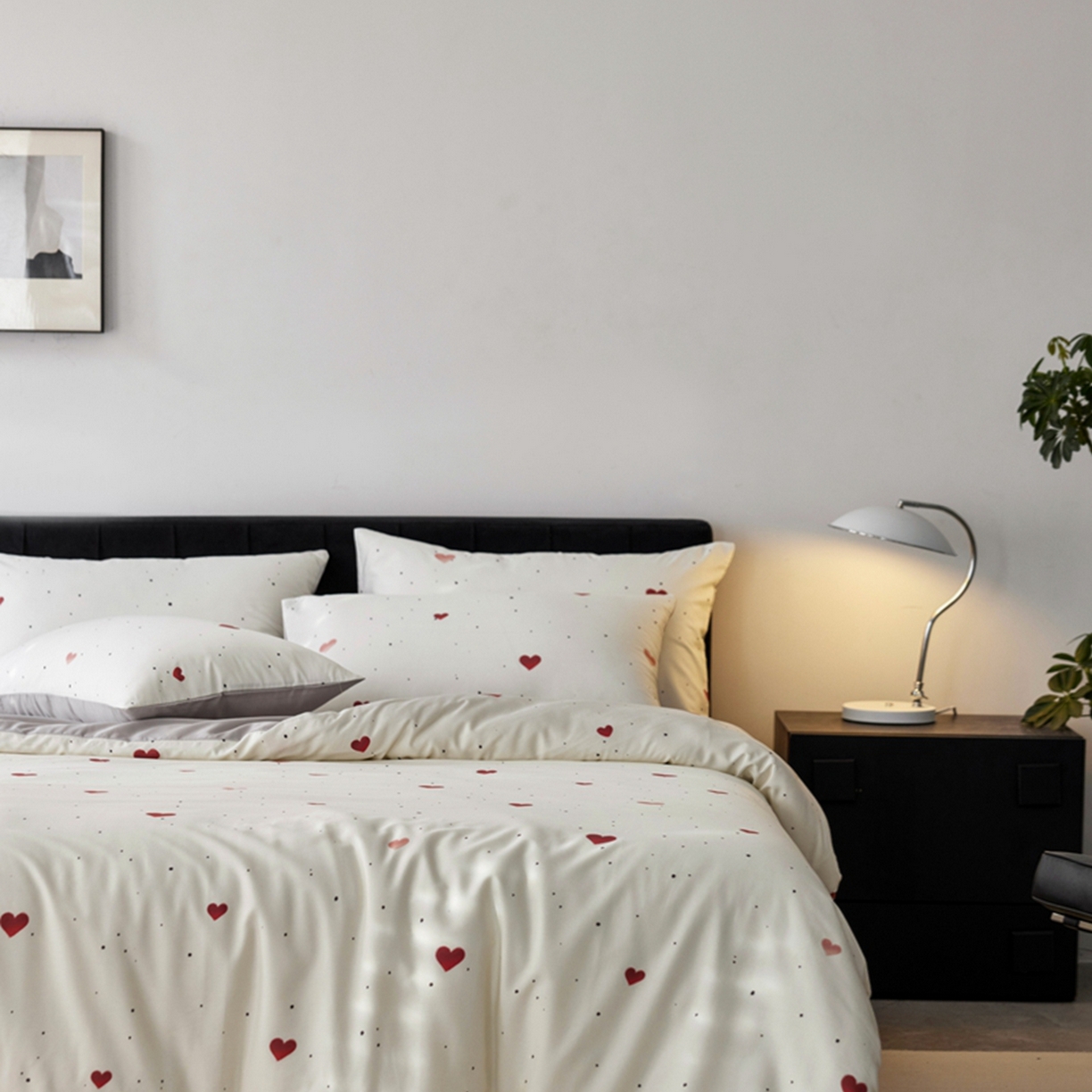 91家纺网 家纺一手货源 找家纺 金奇达家纺 2026新款轻氧水光天丝棉四件套-赫莲伊(标准号全网控价（折后券后）不低于 268元） 悸动-爱意