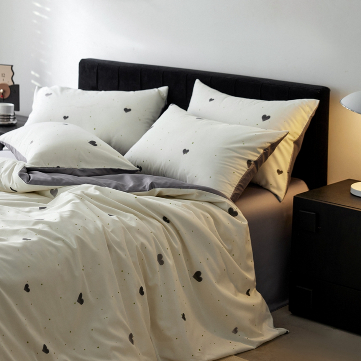 91家纺网 家纺一手货源 找家纺 金奇达家纺 2026新款轻氧水光天丝棉四件套-赫莲伊(标准号全网控价（折后券后）不低于 268元） 悸动-兰灰