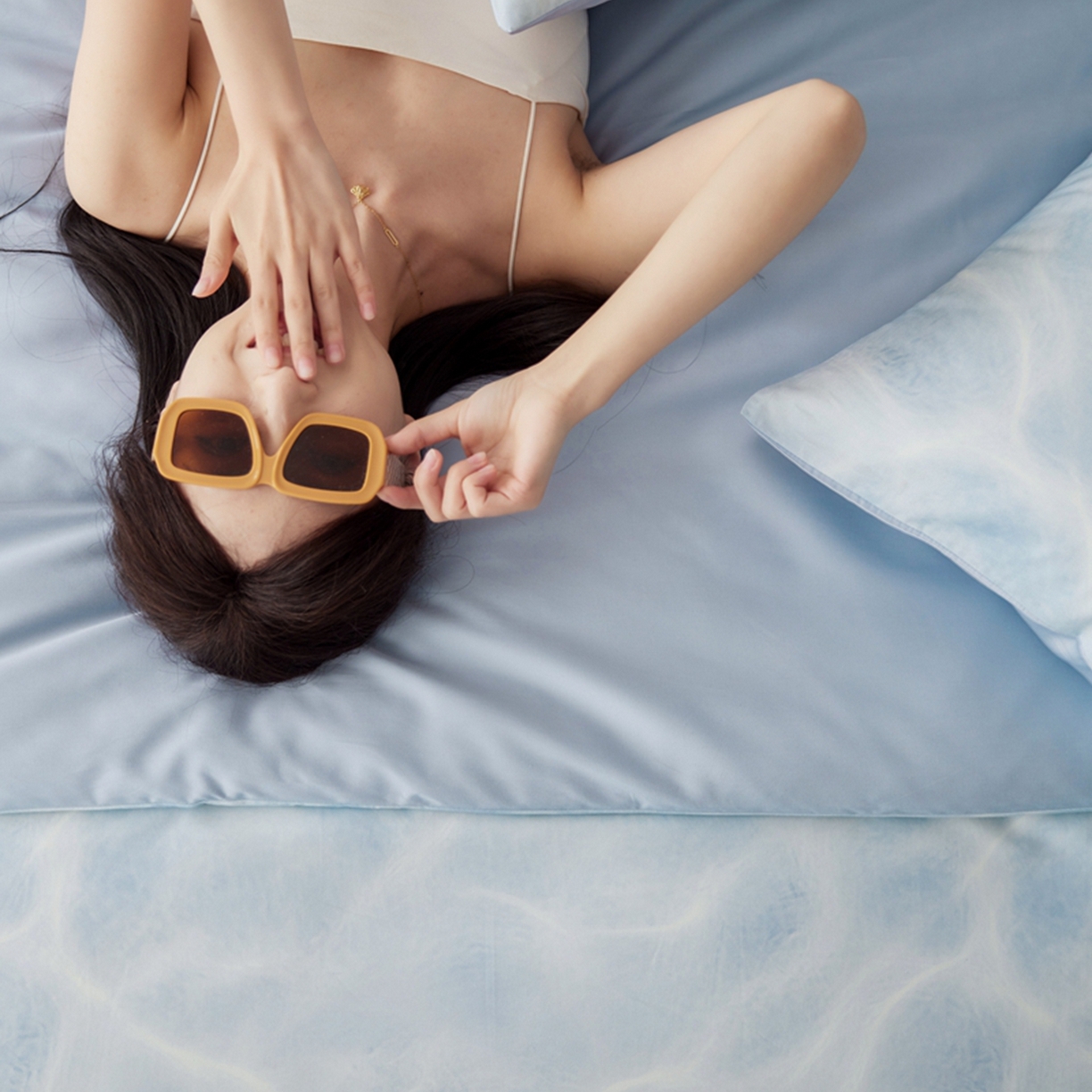 91家纺网 家纺一手货源 找家纺 金奇达家纺 2026新款轻氧水光天丝棉四件套-赫莲伊(标准号全网控价（折后券后）不低于 268元） 浣溪沙-水蓝