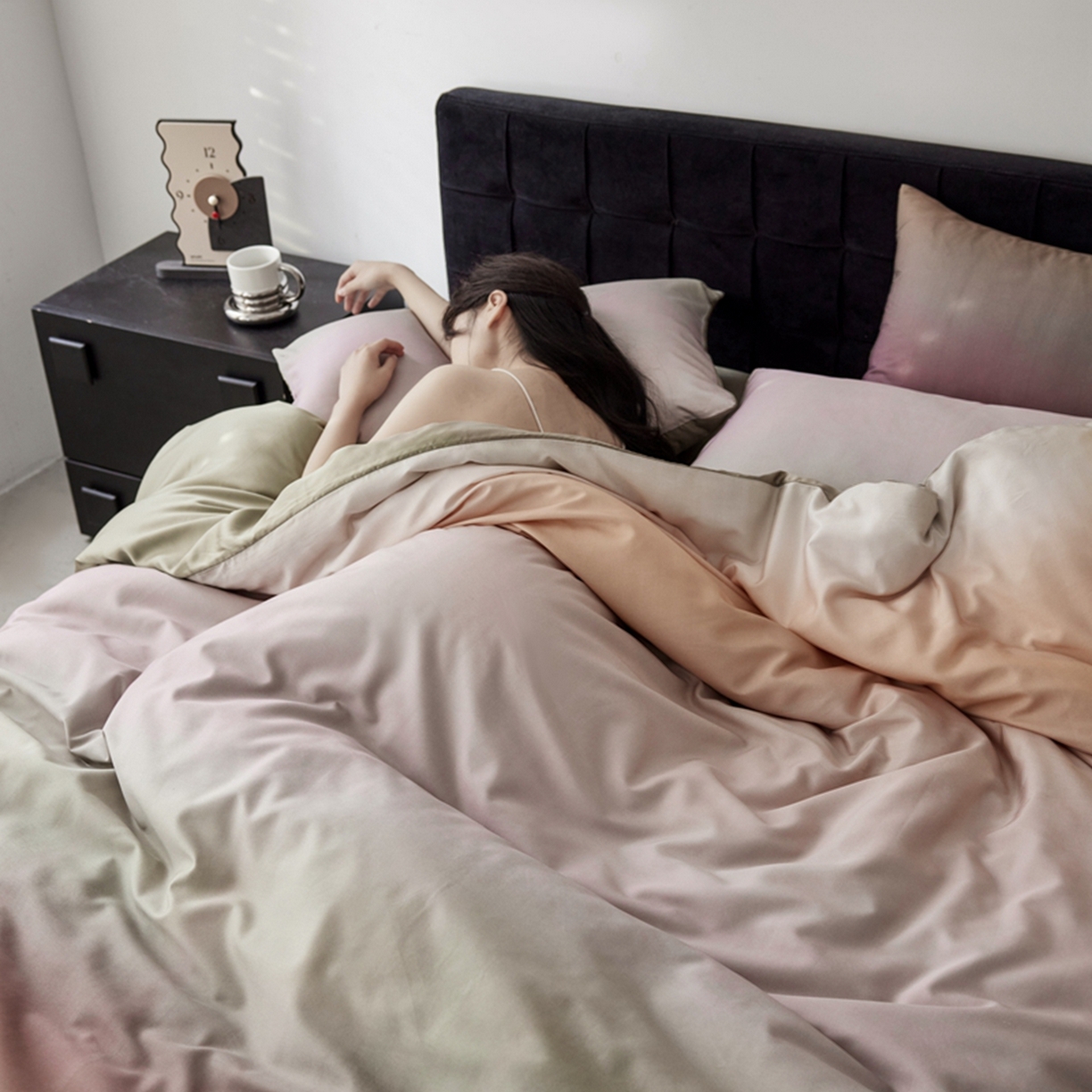 91家纺网 家纺一手货源 找家纺 金奇达家纺 2026新款轻氧水光天丝棉四件套-赫莲伊(标准号全网控价（折后券后）不低于 268元） 烟尽暮色