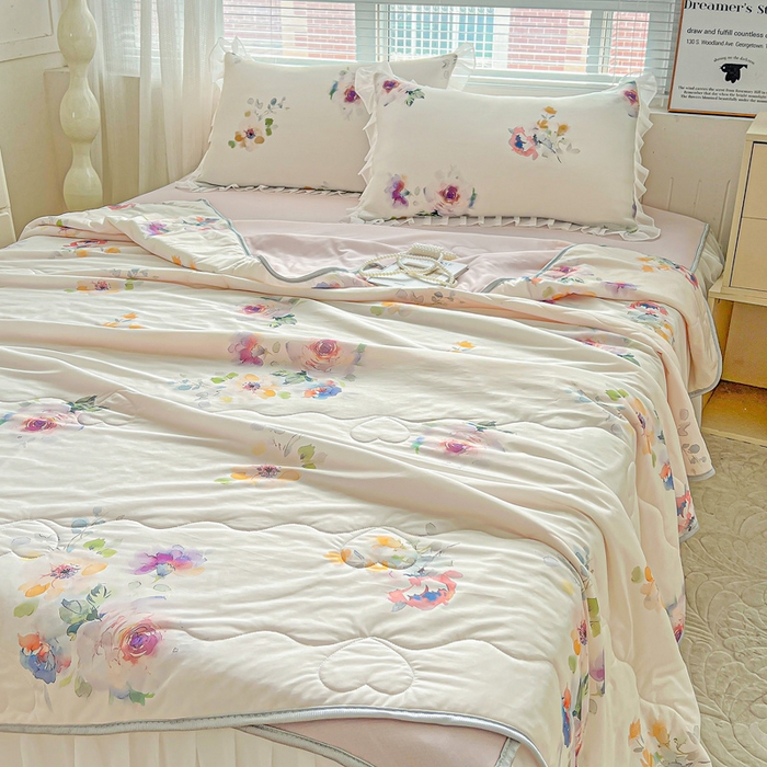 91家纺网 家纺一手货源 找家纺 栩裕纺织 2026新款（常年不断货）夏被凉感丝包边夏凉被跑量款空调被礼品被 朦朦细雨