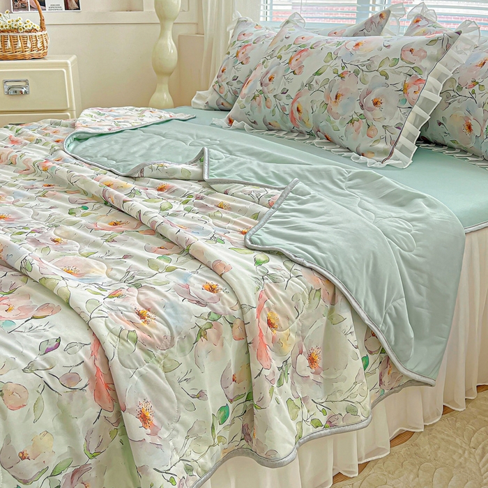 91家纺网 家纺一手货源 找家纺 栩裕纺织 2026新款（常年不断货）夏被凉感丝包边夏凉被跑量款空调被礼品被 春意浓