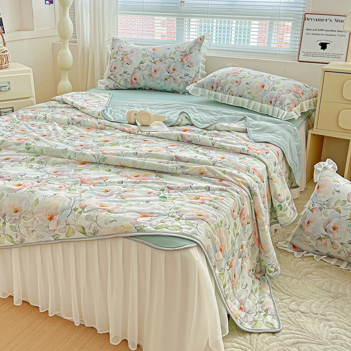 91家纺网 家纺一手货源 找家纺 栩裕纺织 2026新款（常年不断货）夏被凉感丝包边夏凉被跑量款空调被礼品被 春意浓