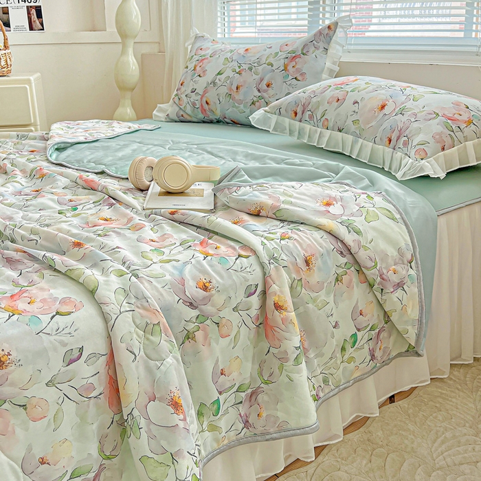 91家纺网 家纺一手货源 找家纺 栩裕纺织 2026新款（常年不断货）夏被凉感丝包边夏凉被跑量款空调被礼品被 春意浓