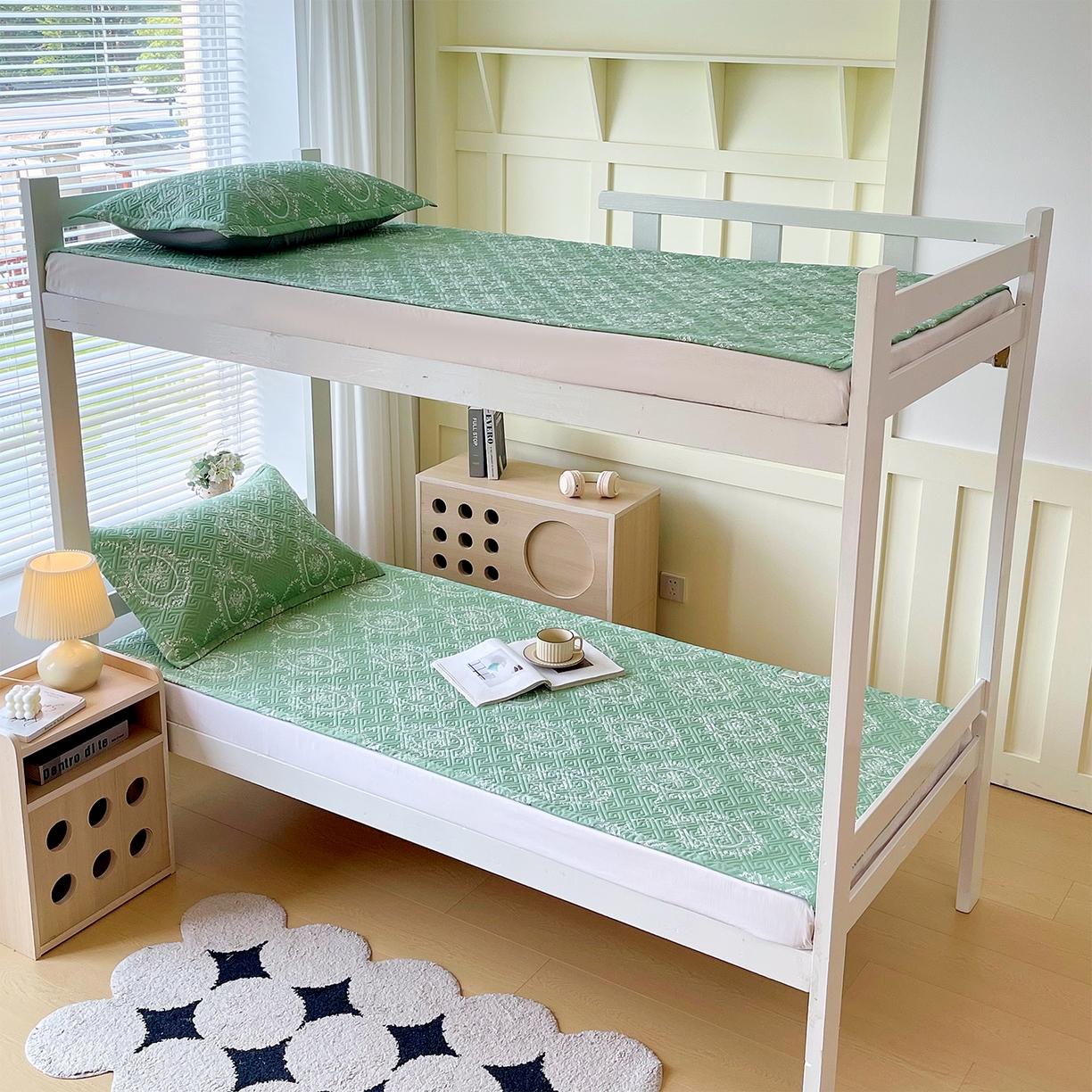 91家纺网 家纺一手货源 找家纺 金鑫汇家纺 2026春夏新款学生床新花型老粗布床盖夹棉软凉席席子可以机洗 学生床-芳华