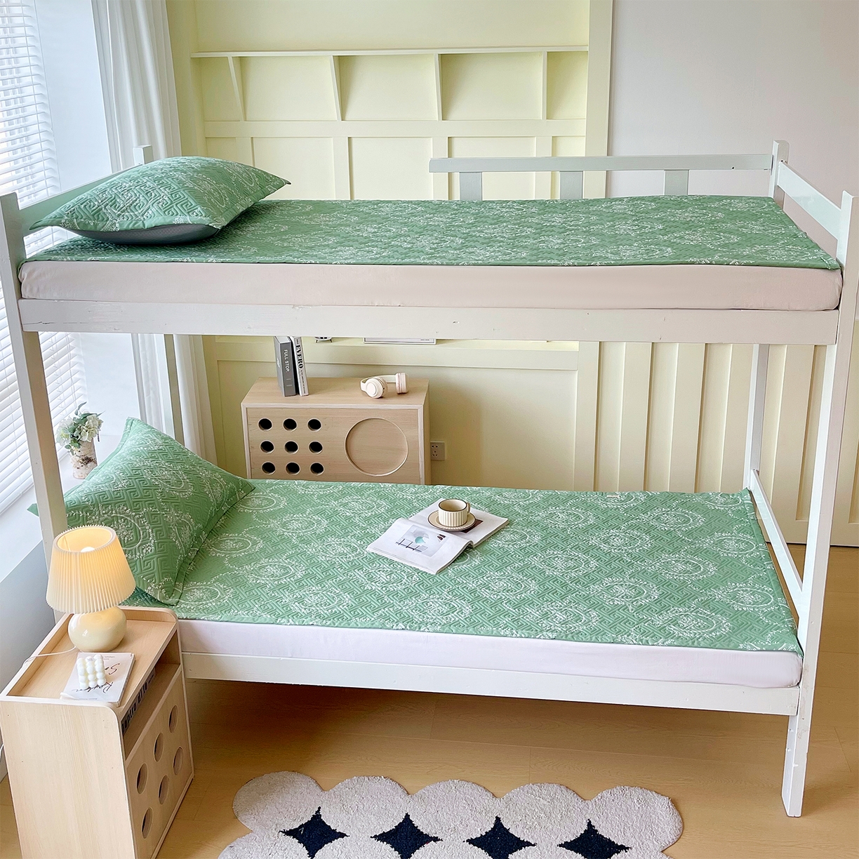 91家纺网 家纺一手货源 找家纺 金鑫汇家纺 2026春夏新款学生床新花型老粗布床盖夹棉软凉席席子可以机洗 学生床-芳华