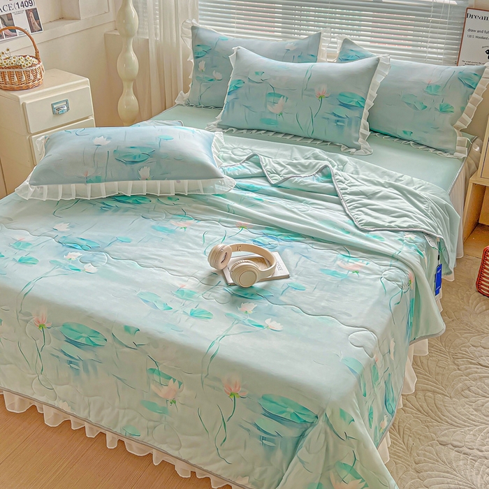 91家纺网 家纺一手货源 找家纺 栩裕纺织 2026新款（常年不断货）夏被凉感丝包边夏凉被跑量款空调被礼品被 荷塘月色