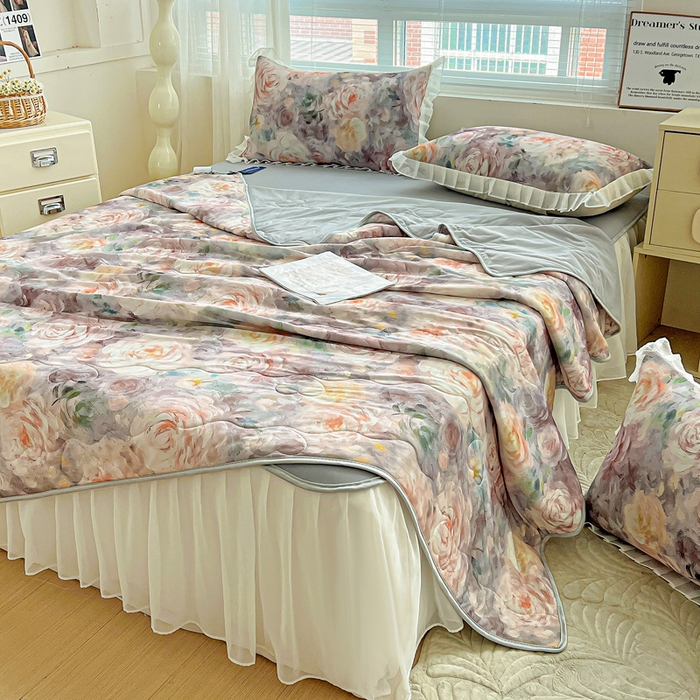 91家纺网 家纺一手货源 找家纺 栩裕纺织 2026新款（常年不断货）夏被凉感丝包边夏凉被跑量款空调被礼品被 莫妮卡