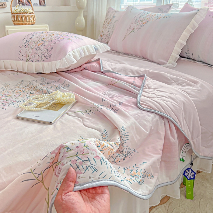 91家纺网 家纺一手货源 找家纺 栩裕纺织 2026新款（常年不断货）夏被凉感丝包边夏凉被跑量款空调被礼品被 恋语