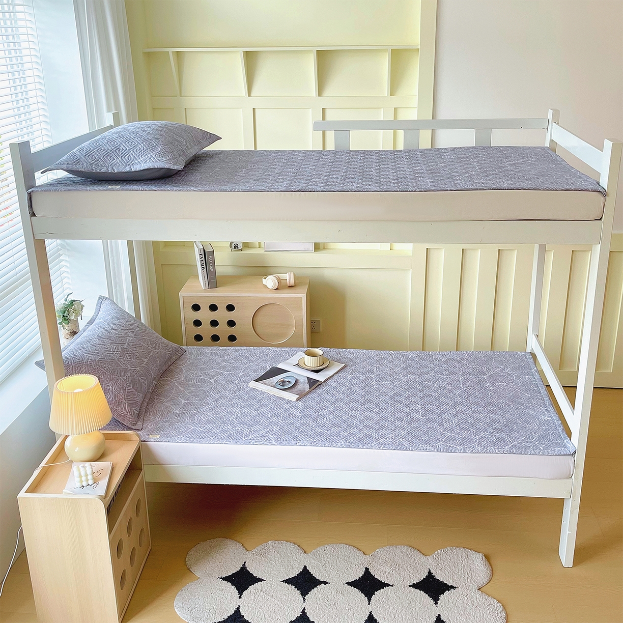 91家纺网 家纺一手货源 找家纺 金鑫汇家纺 2026春夏新款学生床新花型老粗布床盖夹棉软凉席席子可以机洗 学生床-千叶