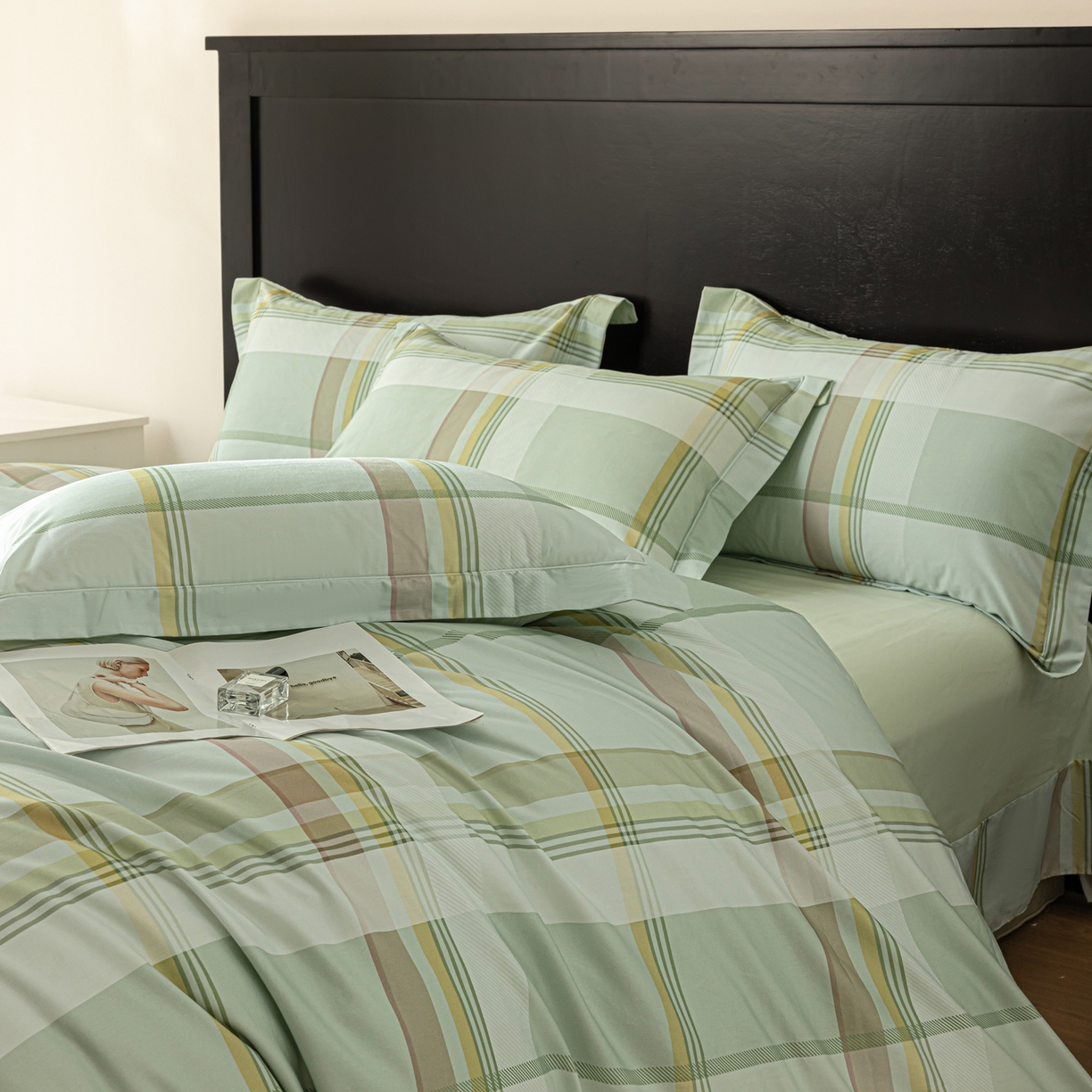 91家纺网 家纺一手货源 找家纺 莱豫家纺 2026新款50s阿克苏长绒棉数码印花四件套 卡洛斯绿