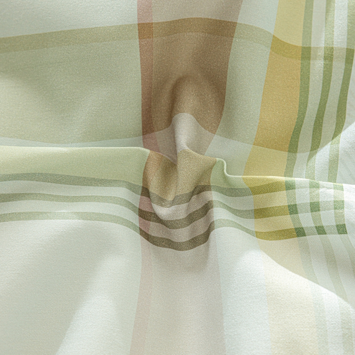 91家纺网 家纺一手货源 找家纺 莱豫家纺 2026新款50s阿克苏长绒棉数码印花四件套 卡洛斯绿