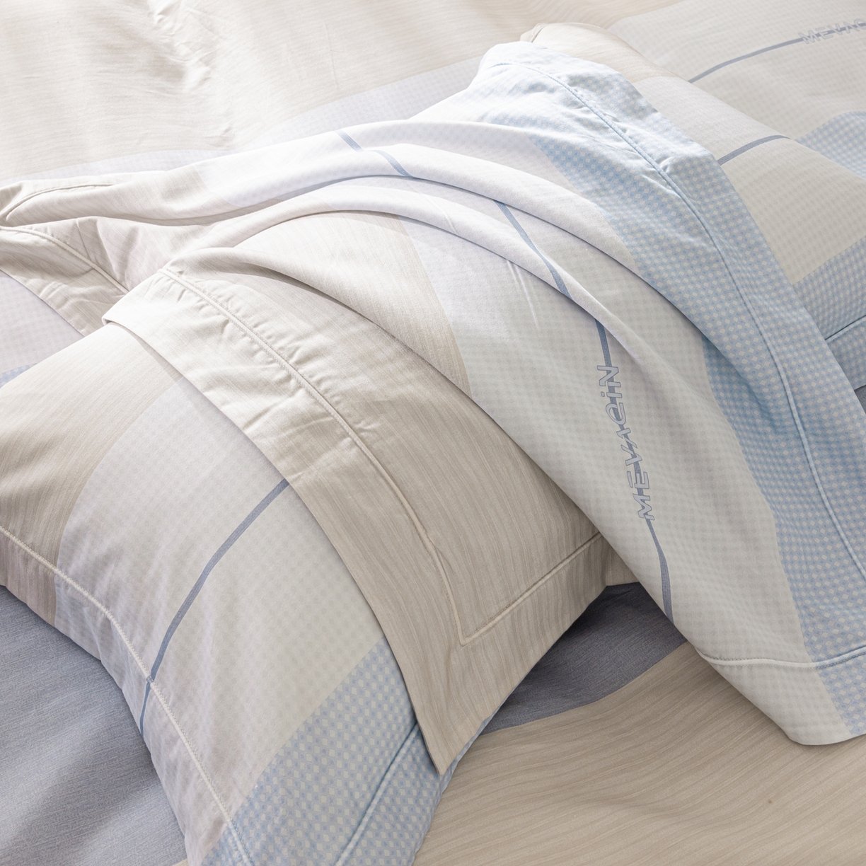 91家纺网 家纺一手货源 找家纺 莱豫家纺 2026新款50s阿克苏长绒棉数码印花四件套 明泽蓝