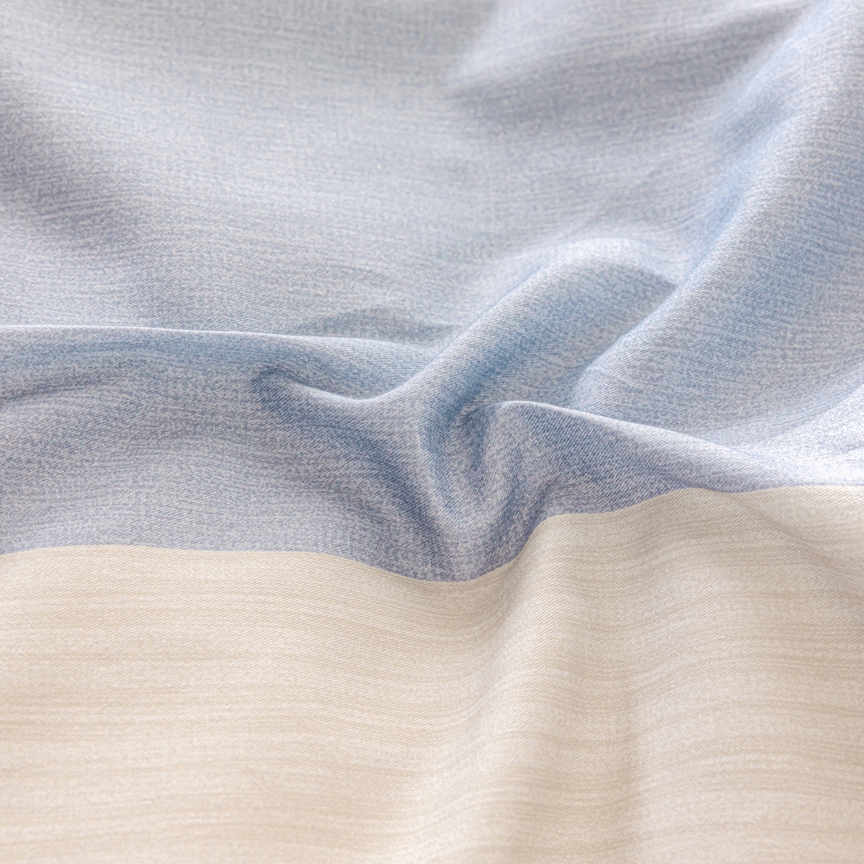 91家纺网 家纺一手货源 找家纺 莱豫家纺 2026新款50s阿克苏长绒棉数码印花四件套 明泽蓝