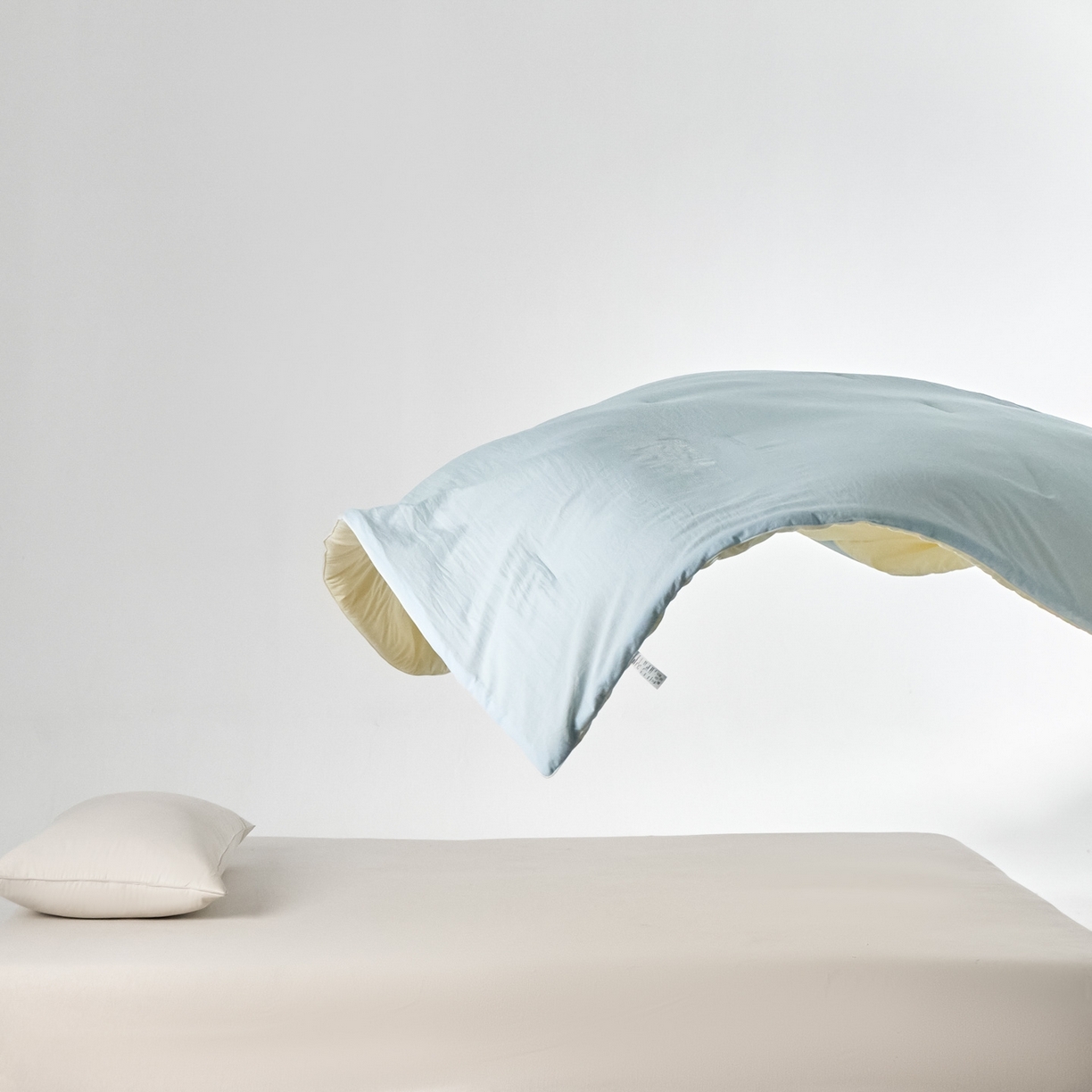 91家纺网 家纺一手货源 找家纺 恒科家纺 2026春夏新款星球酒店某朵同款深睡控温四季被.Pro3.0夏凉被春秋被 天蓝色