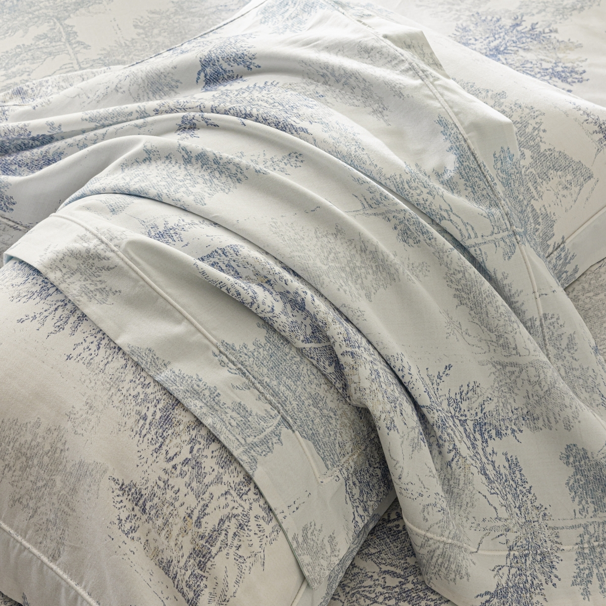 91家纺网 家纺一手货源 找家纺 莱豫家纺 2026新款50s阿克苏长绒棉数码印花四件套 景泽蓝