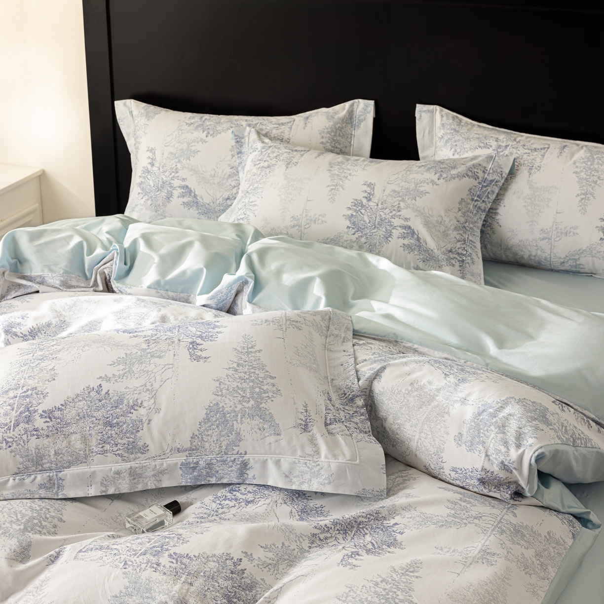 91家纺网 家纺一手货源 找家纺 莱豫家纺 2026新款50s阿克苏长绒棉数码印花四件套 景泽蓝