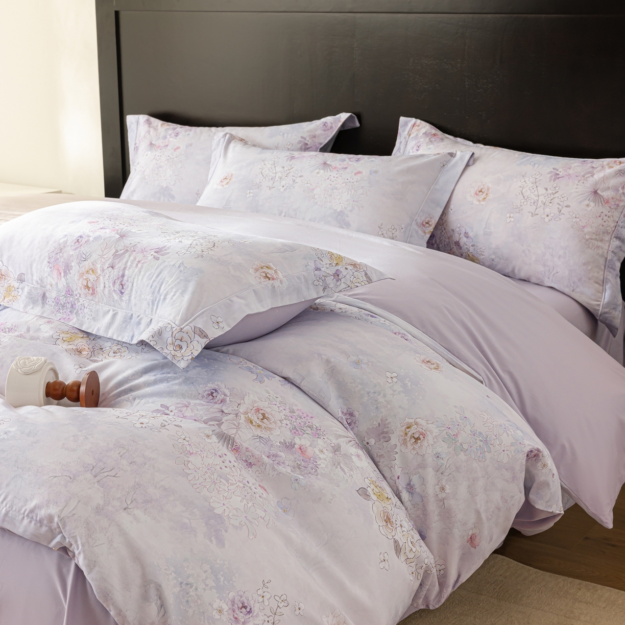 91家纺网 家纺一手货源 找家纺 莱豫家纺 2026新款50s阿克苏长绒棉数码印花四件套 南梦花园紫