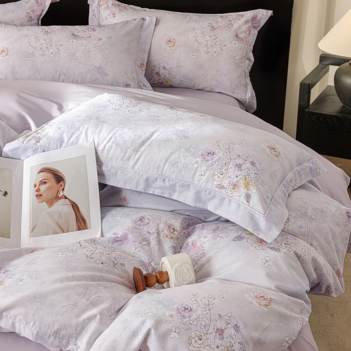 91家纺网 家纺一手货源 找家纺 莱豫家纺 2026新款50s阿克苏长绒棉数码印花四件套 南梦花园紫