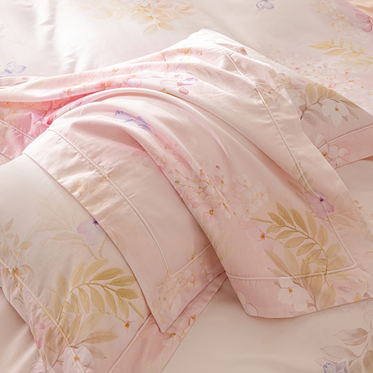 91家纺网 家纺一手货源 找家纺 莱豫家纺 2026新款50s阿克苏长绒棉数码印花四件套 风铃粉