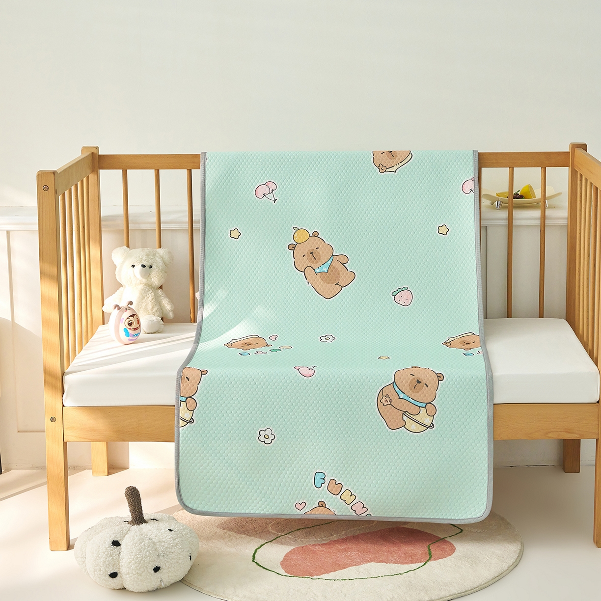 91家纺网 家纺一手货源 找家纺 奇丝雅 2026新款A类母婴级婴儿凉感冰豆豆凉席儿童新生小宝宝床幼儿园床拼接床冰丝席 饼干熊