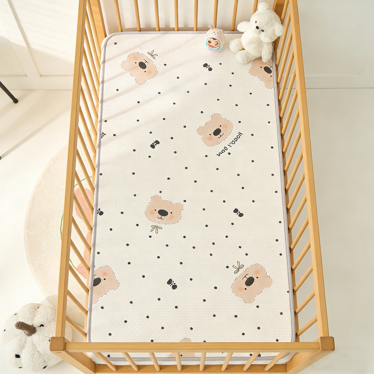 91家纺网 家纺一手货源 找家纺 奇丝雅 2026新款A类母婴级婴儿凉感冰豆豆凉席儿童新生小宝宝床幼儿园床拼接床冰丝席 抱抱熊