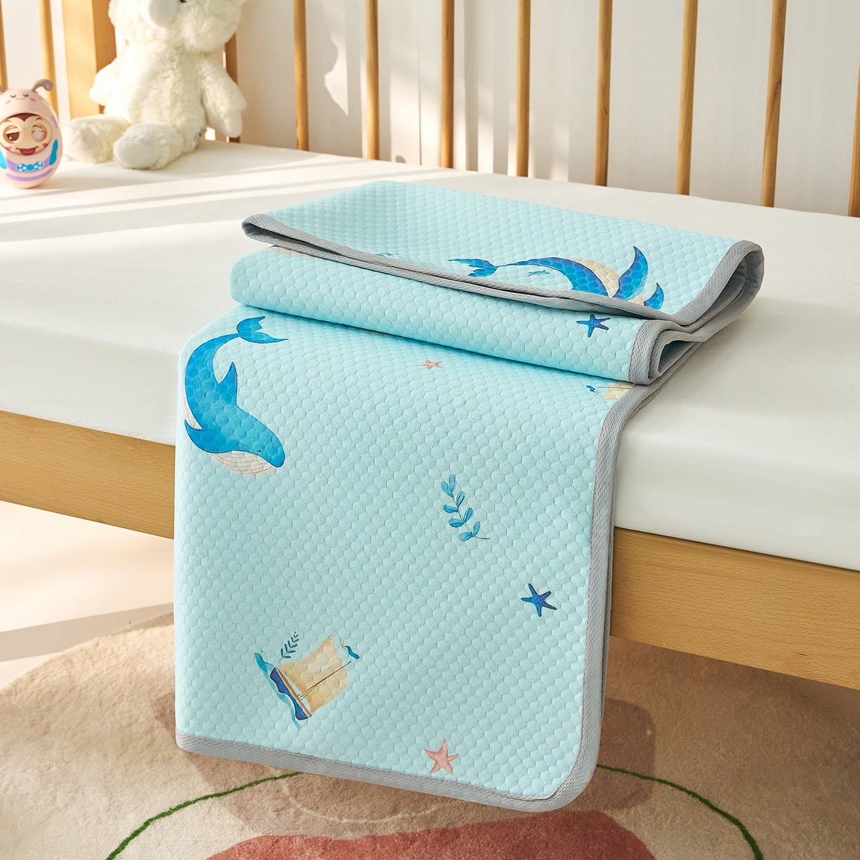 91家纺网 家纺一手货源 找家纺 奇丝雅 2026新款A类母婴级婴儿凉感冰豆豆凉席儿童新生小宝宝床幼儿园床拼接床冰丝席 海洋世界