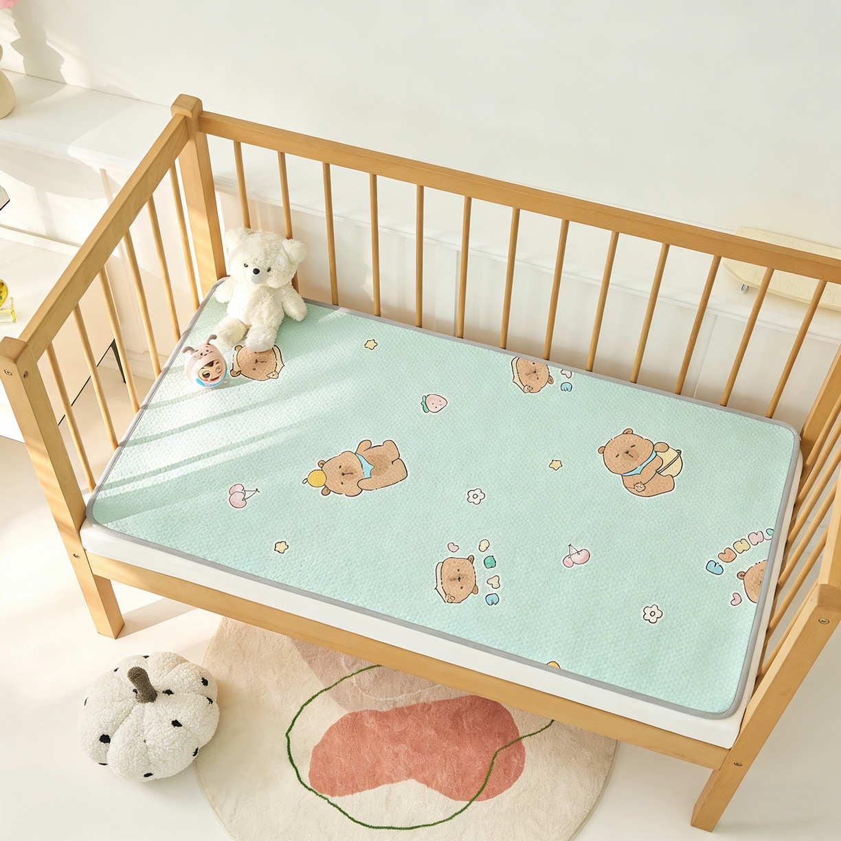 91家纺网 家纺一手货源 找家纺 奇丝雅 2026新款A类母婴级婴儿凉感冰豆豆凉席儿童新生小宝宝床幼儿园床拼接床冰丝席 卡皮巴拉