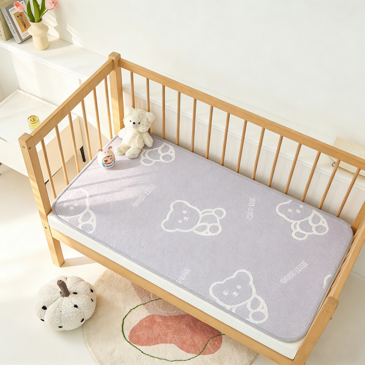 91家纺网 家纺一手货源 找家纺 奇丝雅 2026新款A类母婴级婴儿凉感冰豆豆凉席儿童新生小宝宝床幼儿园床拼接床冰丝席 维尼熊