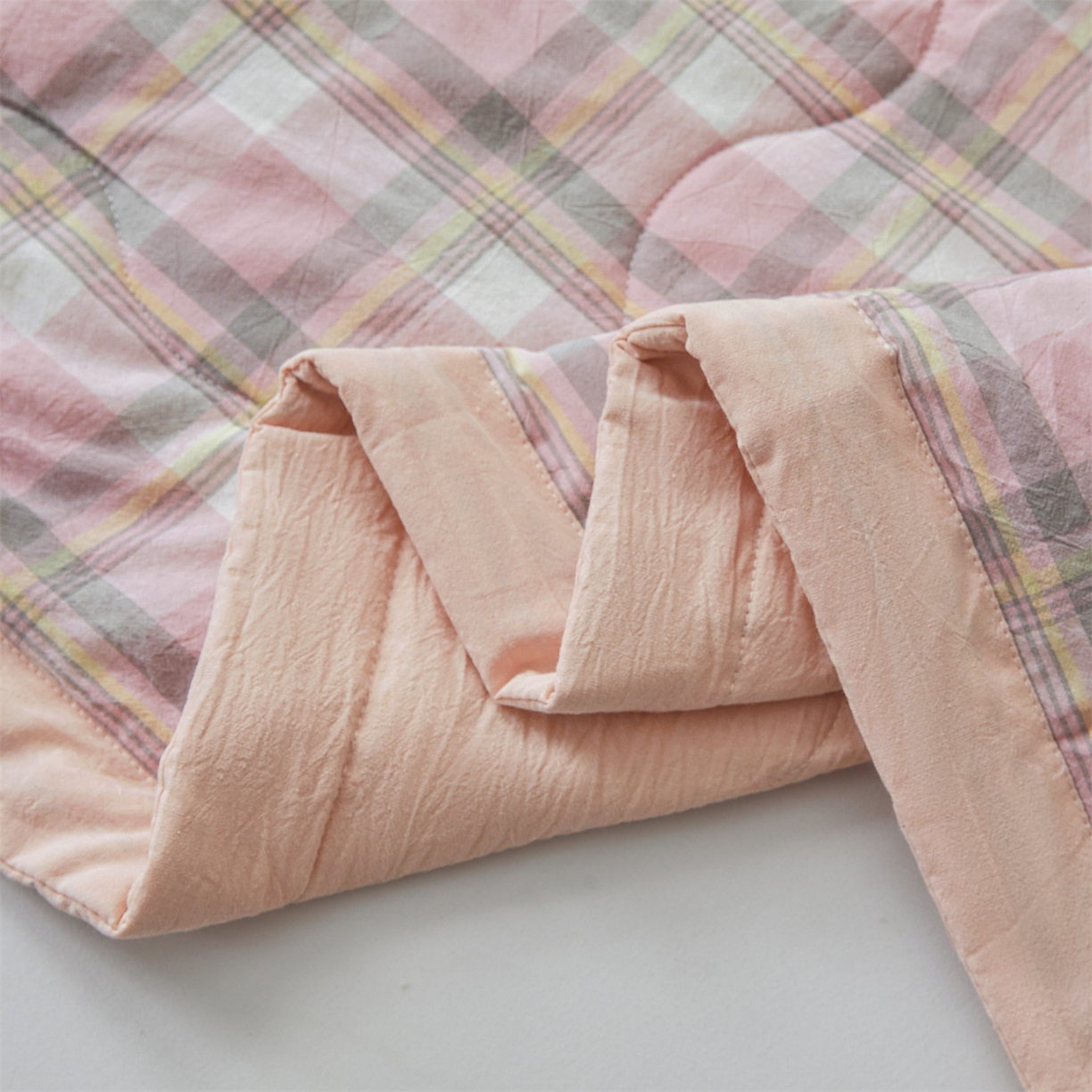 91家纺网 家纺一手货源 找家纺 招财星家纺 2026新款A类无印风100%新疆棉花夏被纯棉夏凉被空调被子薄被芯棉花被四件套 雾粉格