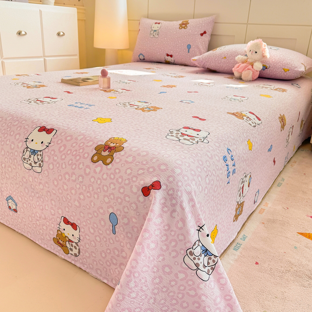 91家纺网 家纺一手货源 找家纺 眠势力 2026新款双层纱床单单件云感皱皱纱床罩三件套 哈喽猫咪