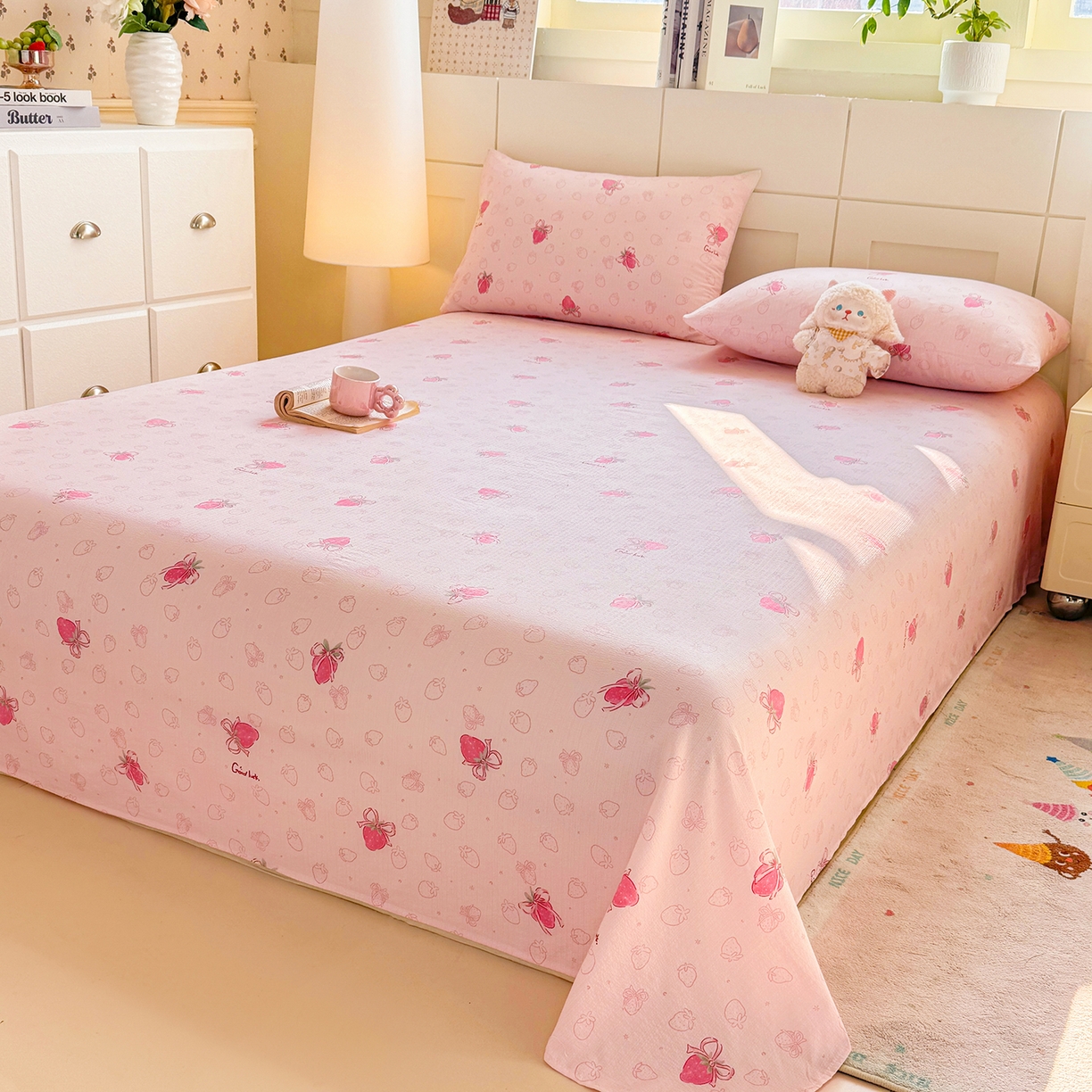 91家纺网 家纺一手货源 找家纺 眠势力 2026新款双层纱床单单件云感皱皱纱床罩三件套 花漾草莓