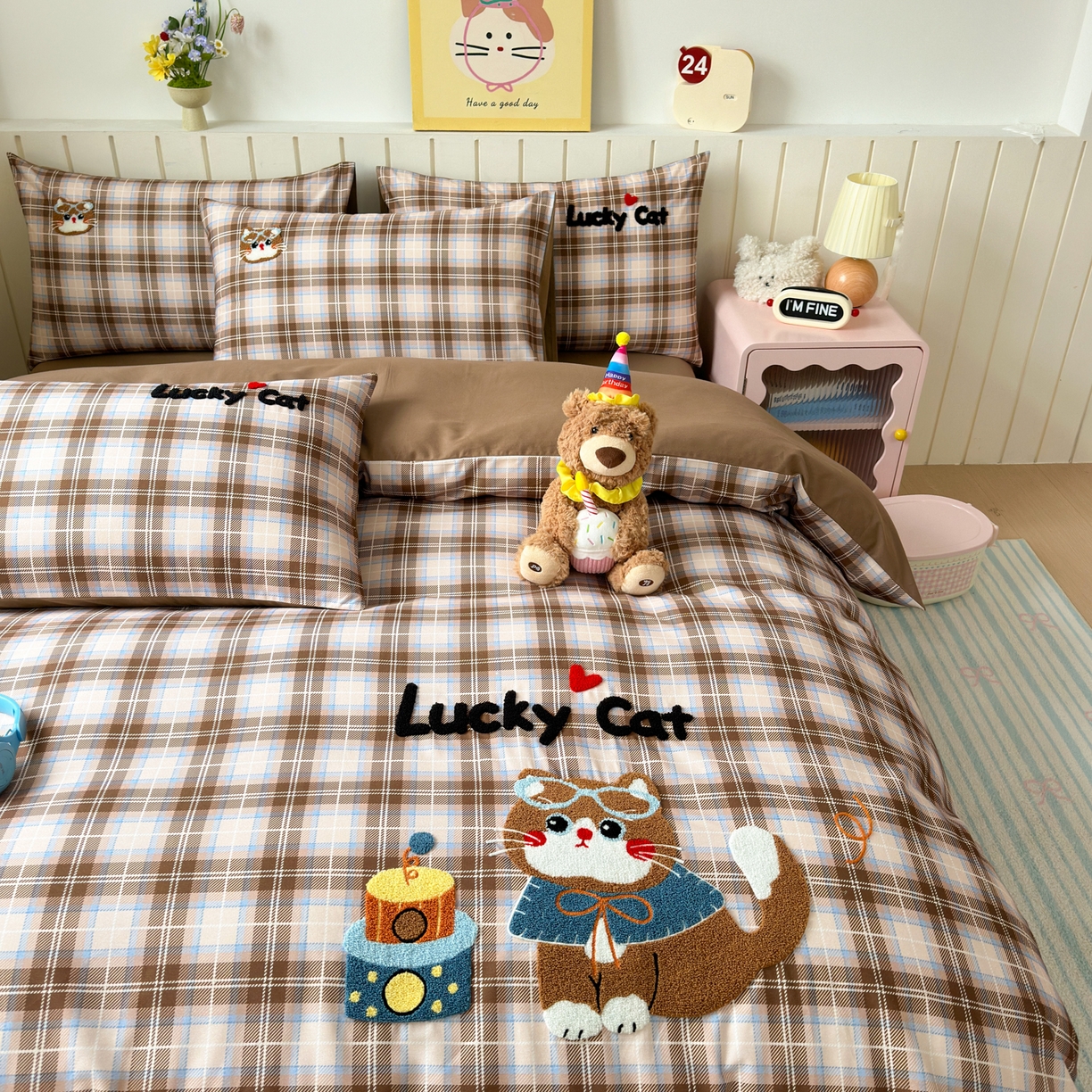 91家纺网 家纺一手货源 找家纺 如意朵 2026新款超柔高密全棉小清新绣花四件套（专版花型） 摩卡萌喵