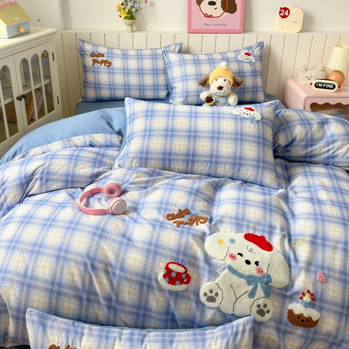 91家纺网 家纺一手货源 找家纺 如意朵 2026新款超柔高密全棉小清新绣花四件套（专版花型） 甜点萌狗