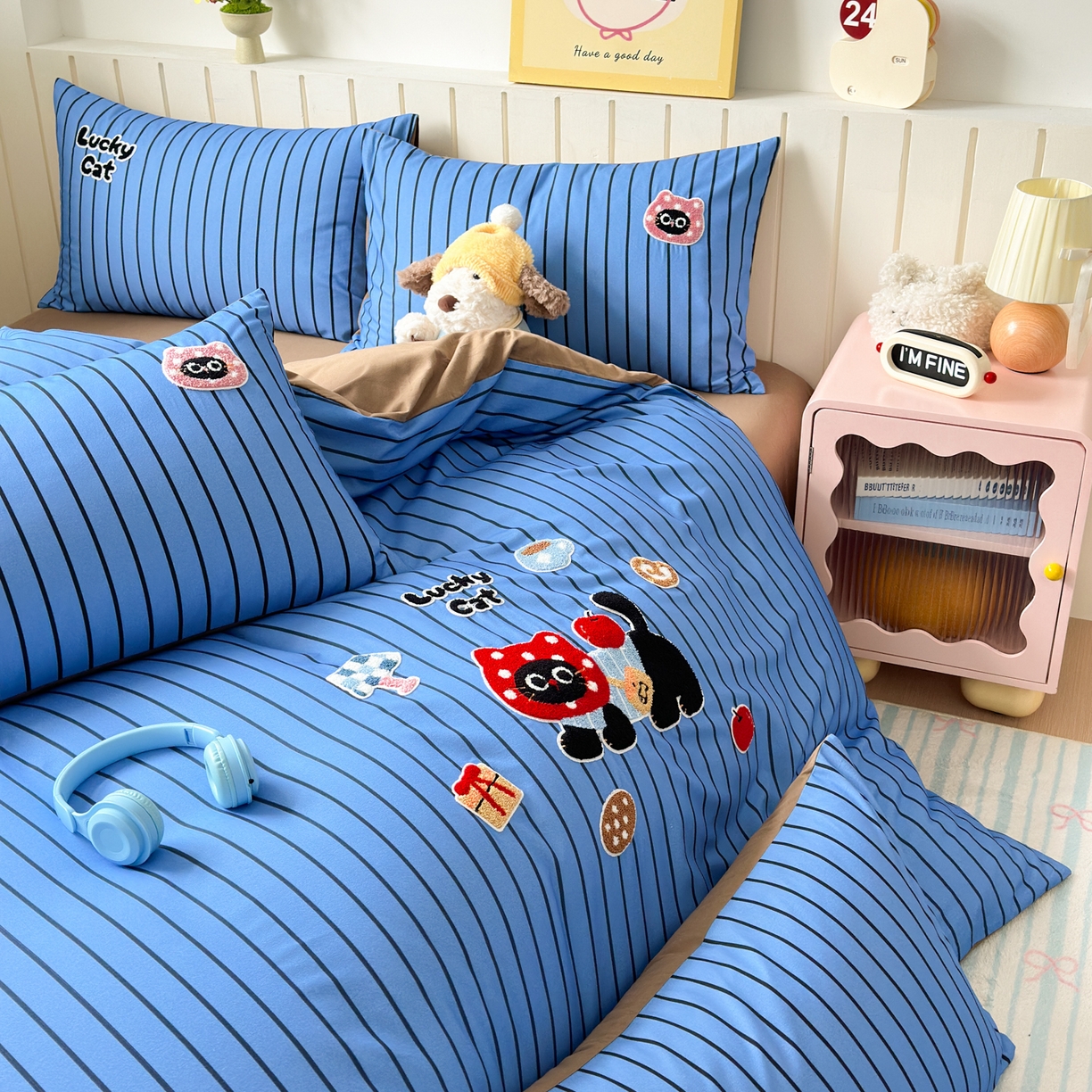 91家纺网 家纺一手货源 找家纺 如意朵 2026新款超柔高密全棉小清新绣花四件套（专版花型） 招财萌喵