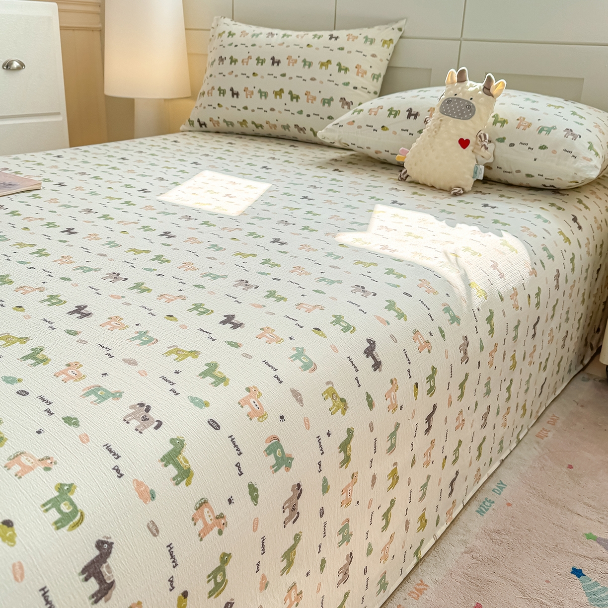 91家纺网 家纺一手货源 找家纺 眠势力 2026新款双层纱床单单件云感皱皱纱床罩三件套 幸运小马