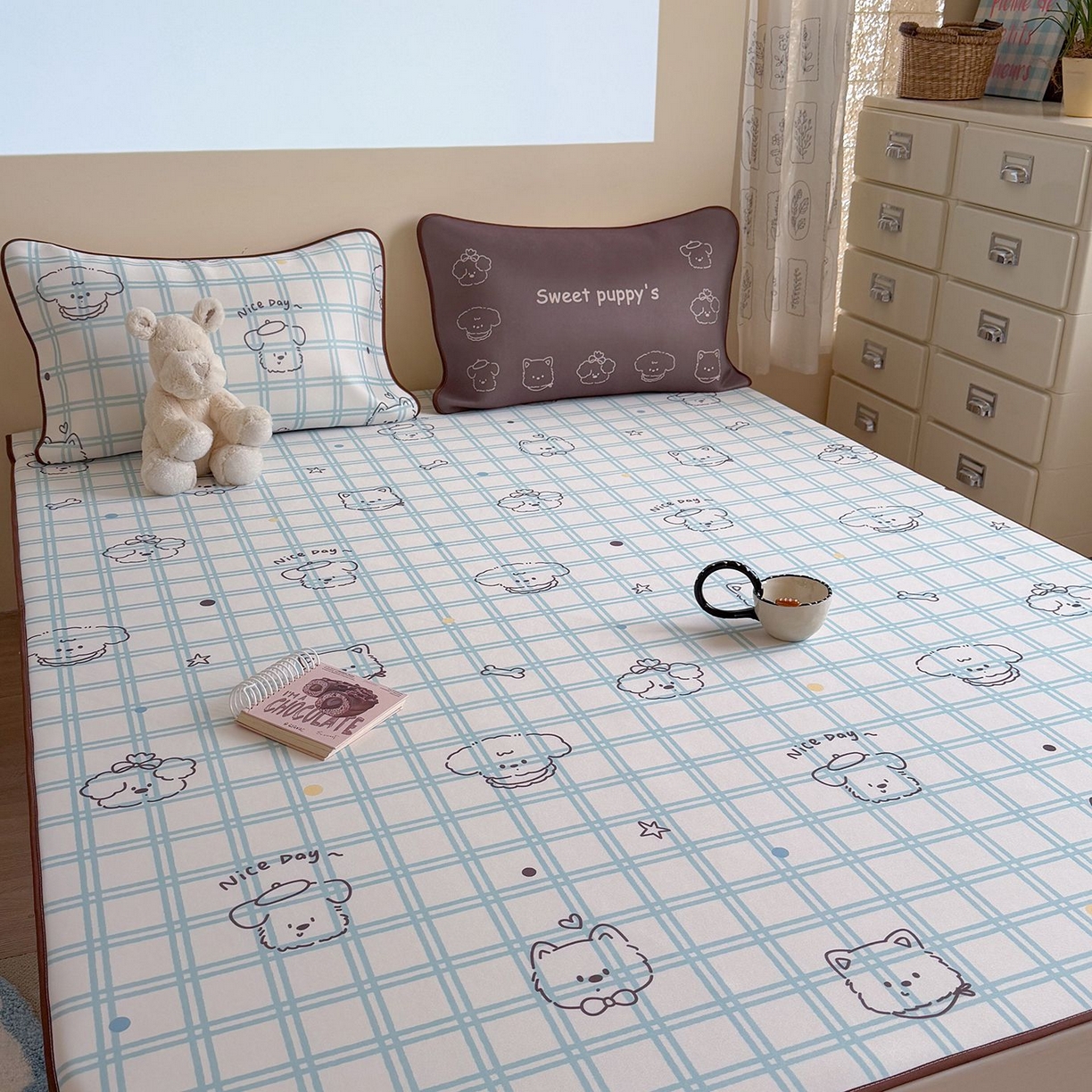 91家纺网 家纺一手货源 找家纺 美乐迪家纺 2026新款水光冰丝凉席夏被 格子狗狗