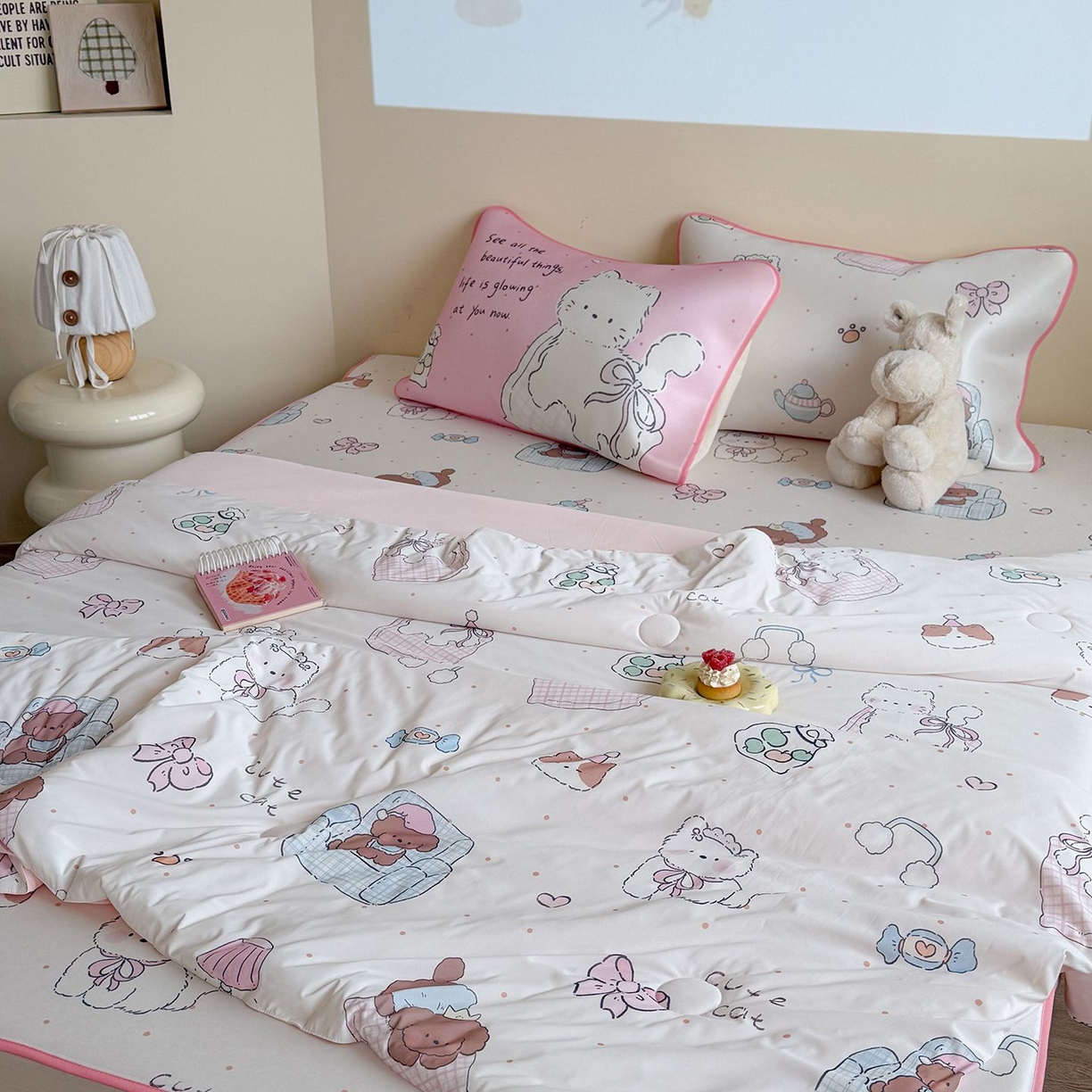 91家纺网 家纺一手货源 找家纺 美乐迪家纺 2026新款水光冰丝凉席夏被 居家日记