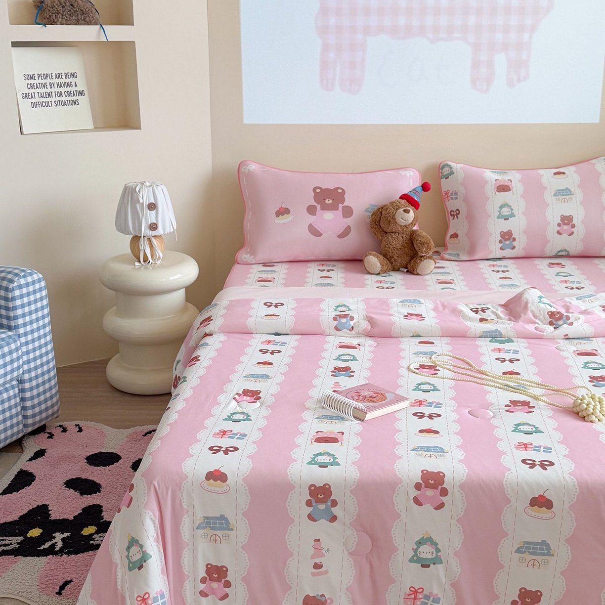 91家纺网 家纺一手货源 找家纺 美乐迪家纺 2026新款水光冰丝凉席夏被 粉条小熊